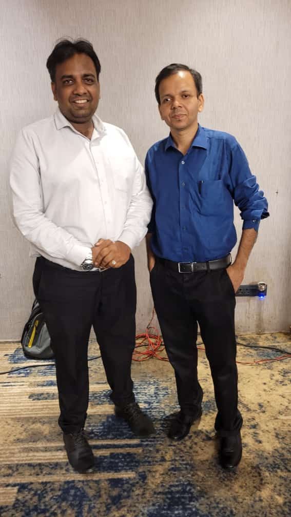Mayur Agarwal Owner Of Makworth Finserv meeting Rahul Pal - Chief Investing Officer ( Fixed Income) Mahindra Manulife Mutual Fundu