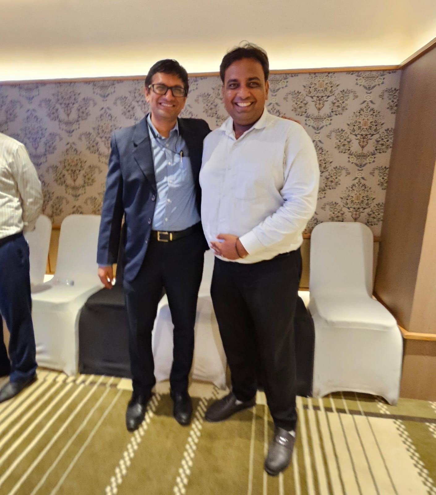 Mayur Agarwal - Director Of Makworthfinserv Meeting MAndar Pawar